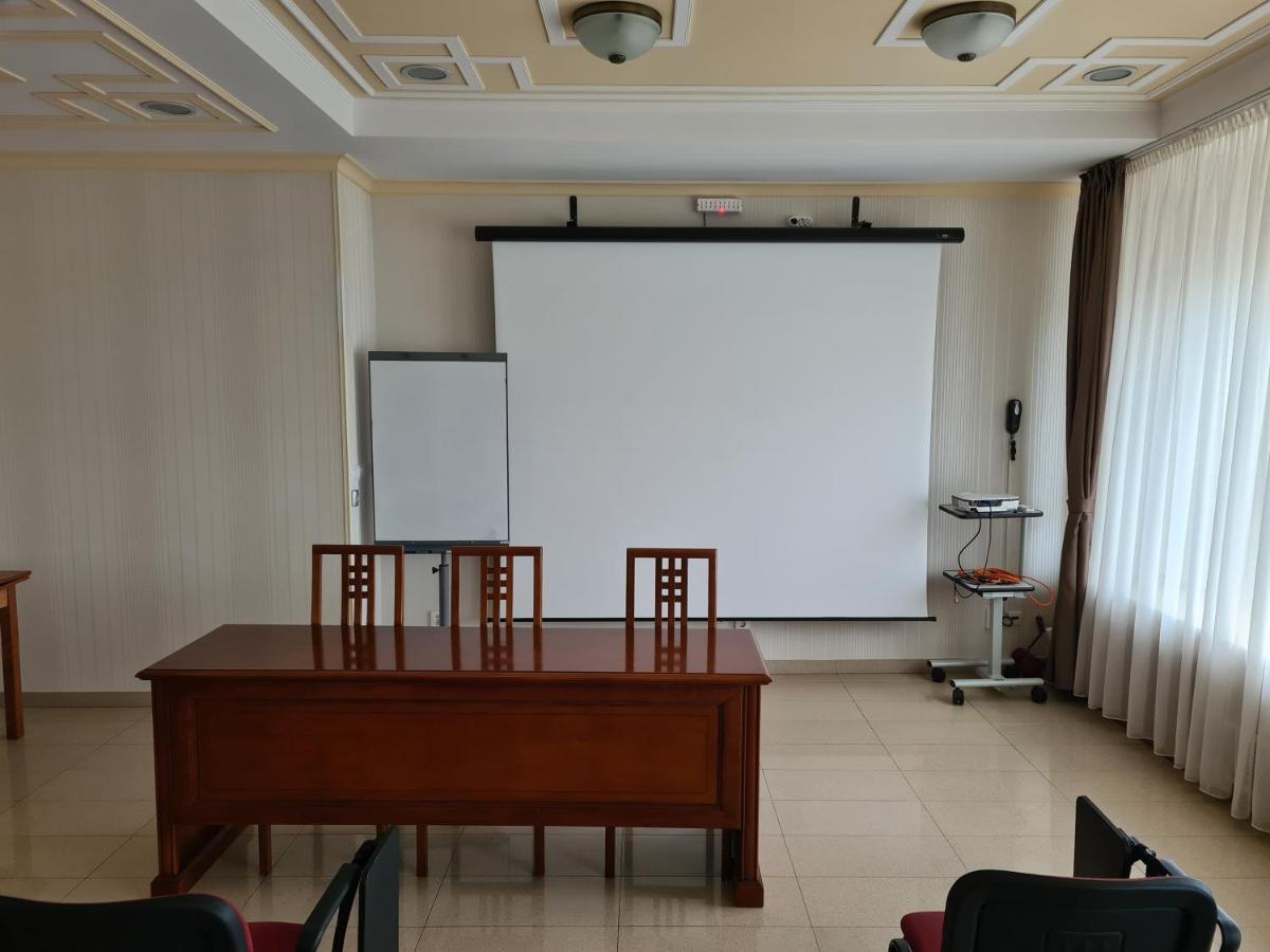 Hotel Traian Brăila Kültér fotó