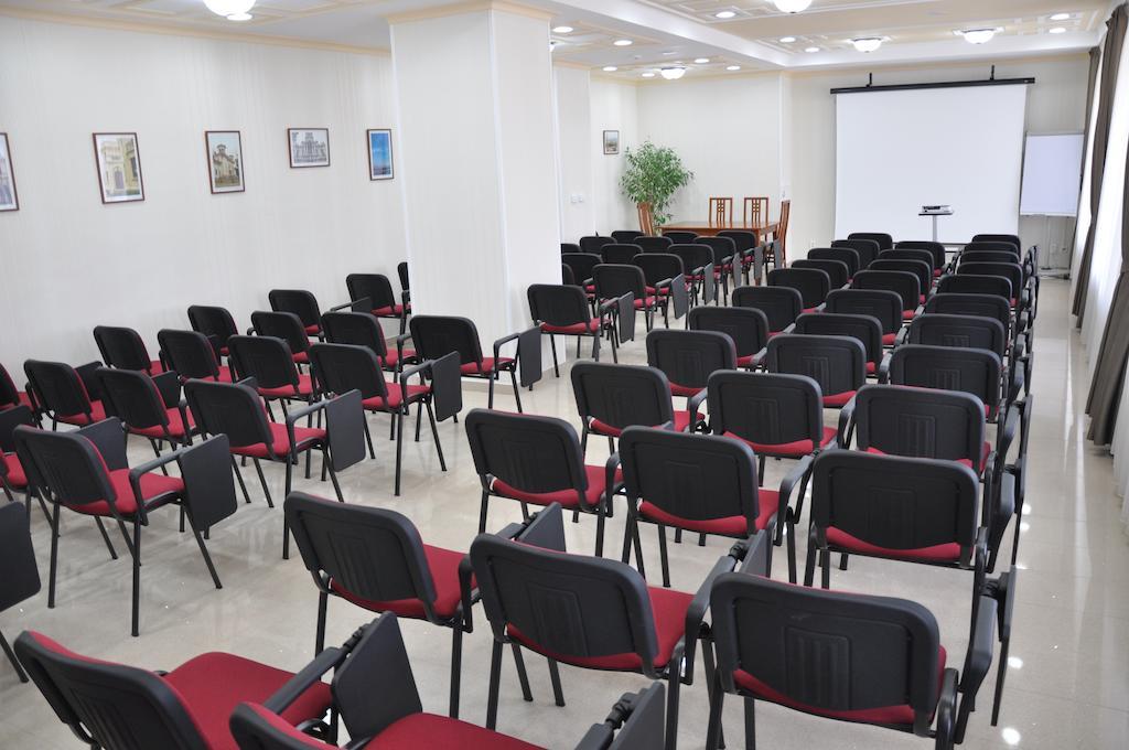 Hotel Traian Brăila Kültér fotó
